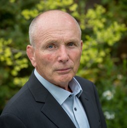 Gary Gardiner, Director